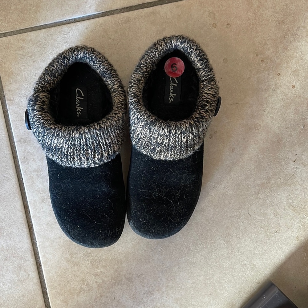 New Clarks black suede Bootie with Knit Sock Platform button accent